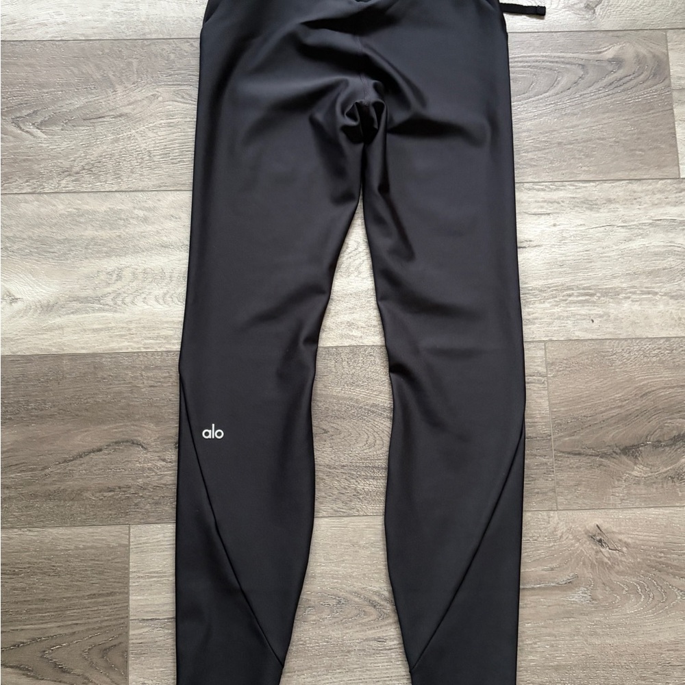 ALO Yoga Black Leggings with Branded Waist Tag